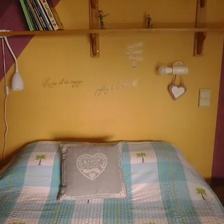 فندق مبيت وإفطار Chez Catherine - Chaumiere Normande 3*